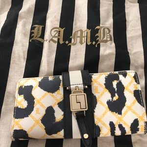 LAMB wallet in Ok condition